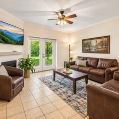 Updated 2BR Pigeon Forge Condo 100 Ft to Pkwy!
