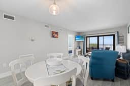 Gulfside Escape Beach Access, Pool & Gulf Views - Image 5