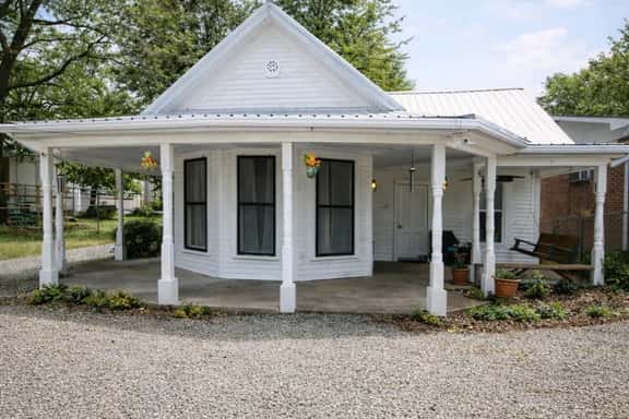 Charming Historic House 1 Mile from Norris Lake - Image 1