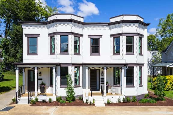 Historic Renovated Loft, Modern, Central + Parking - Image 1