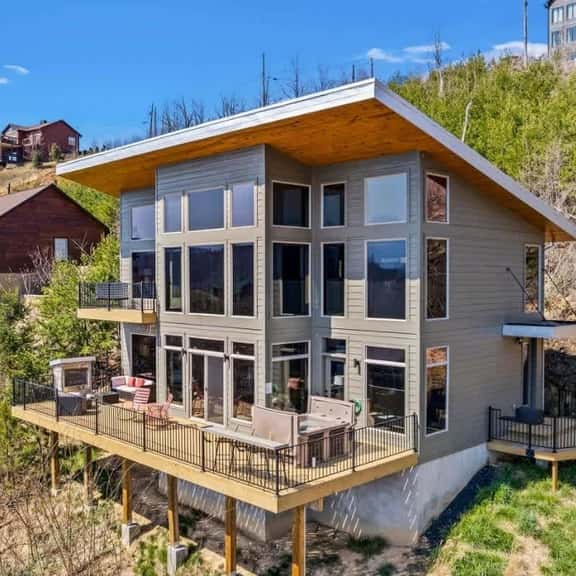 Luxury Cabin Mountain Views, Hot Tub & Game Loft - Image 1