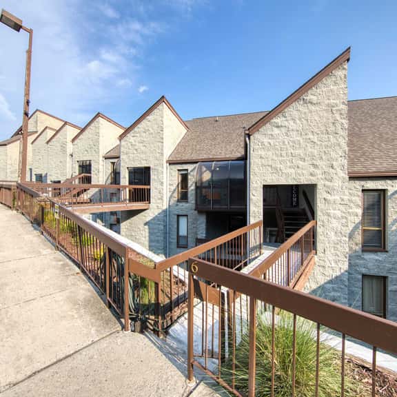Perfect Mountain View Family Condo 1000ft to Ober - Image 1