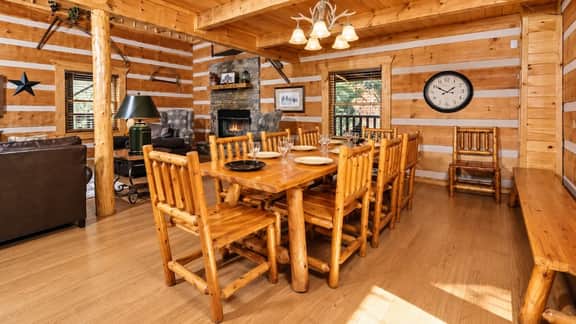Beautiful Log Cabin 3BR, Loft, Games, Hot Tub - Image 4